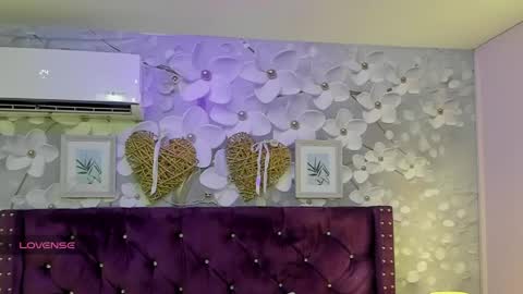 Snapshot of violeta_medina chatting on 05.10.26 violeta_medina online show from 05.10.26