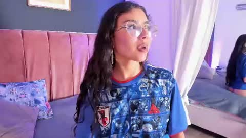 Snapshot of violeta_muns chatting on 06.12.26 Violeta online show from 06.12.26