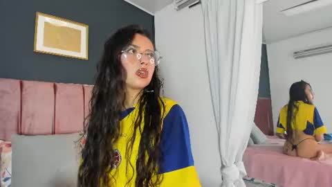 Snapshot of violeta_muns chatting on 06.23.26 Violeta online show from 06.23.26