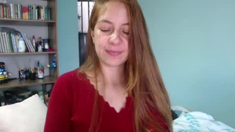 Snapshot of violeta_peter69 chatting on 05.13.26 Violeta Peter online show from 05.13.26