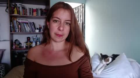Snapshot of violeta_peter69 chatting on 06.21.26 Violeta Peter online show from 06.21.26