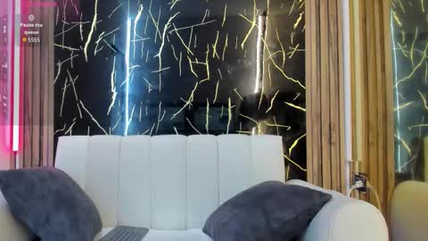 Snapshot of violeta_petite23_aws chatting on 02.07.26 violeta_petite23_aws online show from 02.07.26