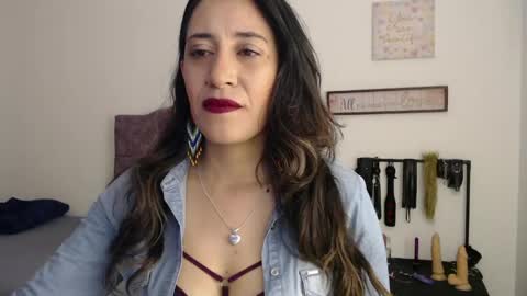Snapshot of violeta_scott_ chatting on 06.04.26 violeta_scott_ online show from 06.04.26