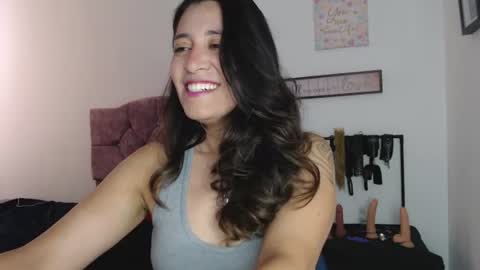 Snapshot of violeta_scott_ chatting on 07.28.26 violeta_scott_ online show from 07.28.26