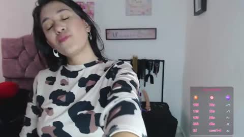 Snapshot of violeta_scott_ chatting on 08.04.26 violeta_scott_ online show from 08.04.26