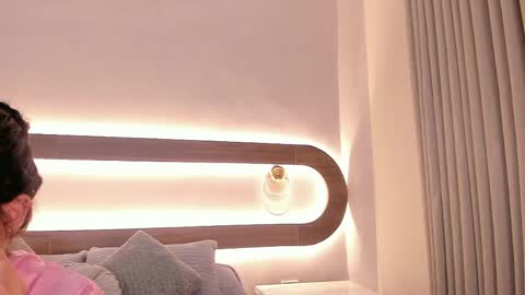 Snapshot of violeta_sum chatting on 04.21.26 Violeta Sum online show from 04.21.26