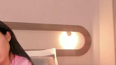 Snapshot of violeta_sum chatting on 05.05.26 Violeta Sum online show from 05.05.26
