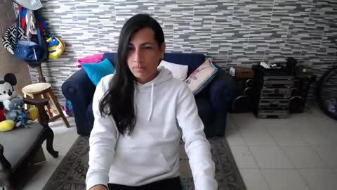 Snapshot of violetagomez_co chatting on 04.23.26 Violeta Gmez online show from 04.23.26