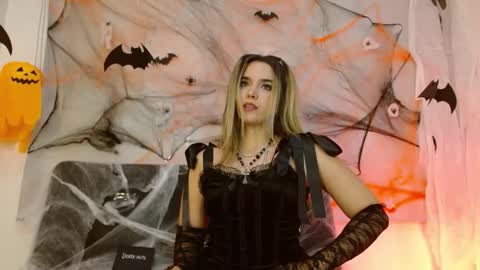 Violeta online show from 10.04.25