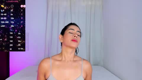 Snapshot of violetasotter chatting on 03.08.26 Violeta online show from 03.08.26