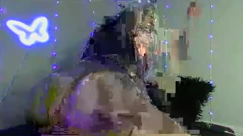 VioletDream online show from 10.17.25