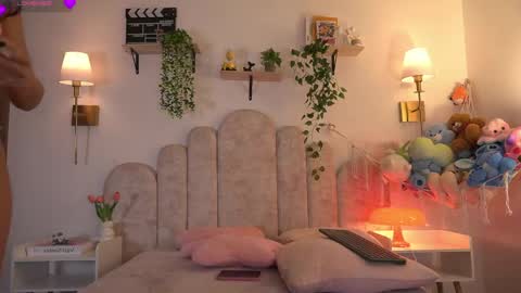 violeth___ online show from 04.13.26