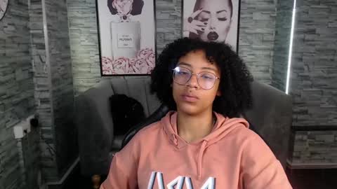 violeth_b online show from 09.10.25