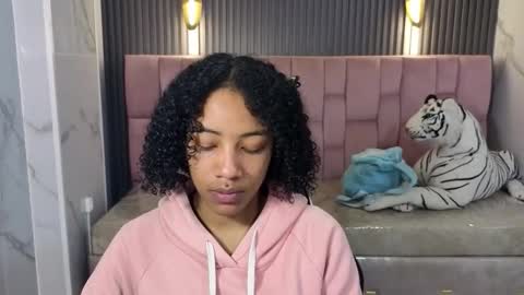 violeth_b online show from 01.15.26