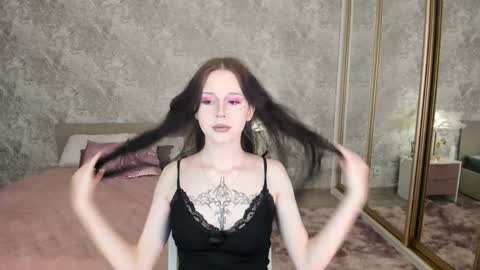 violetharmee online show from 03.29.26