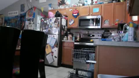 Violet Hooper online show from 09.15.25