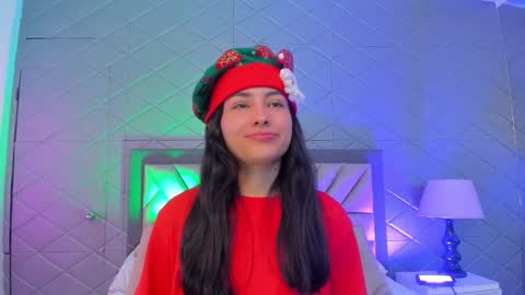 Violet Rousse online show from 12.01.25