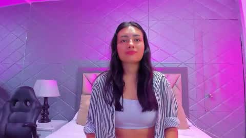 Violet Rousse online show from 12.19.25