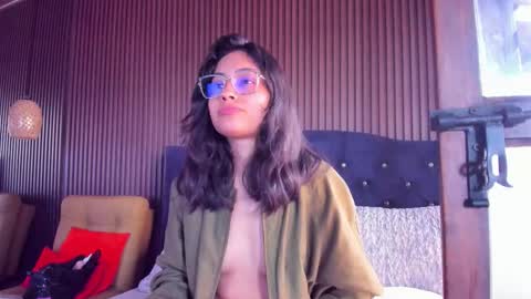 Violet Rousse online show from 02.17.26