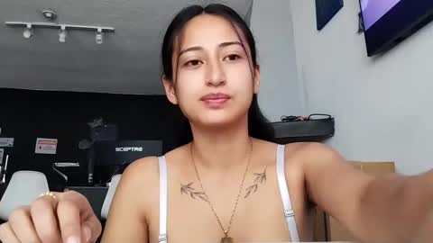 violetskinny online show from 01.19.25