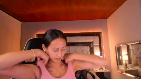 violetskinny online show from 01.21.25