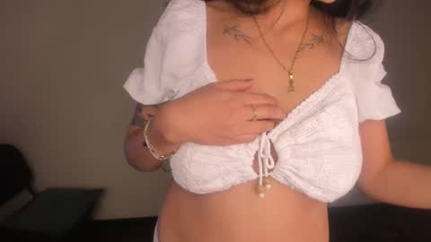 violetskinny online show from 01.28.25