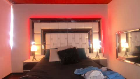 violetskinny online show from 01.30.25