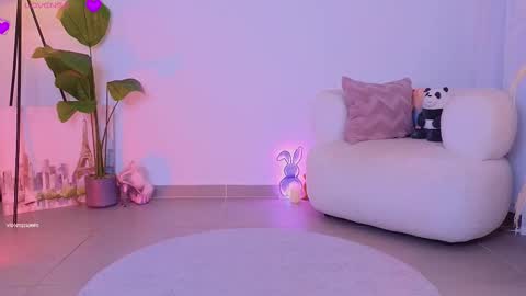 violetssweet online show from 10.24.25