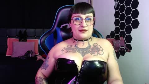 violett_8 online show from 04.07.26