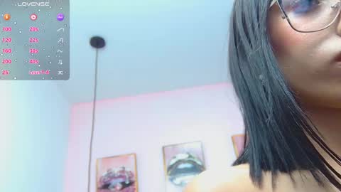 Snapshot of violett_froz chatting on 12.28.24 Violeta froz online show from 12.28.24