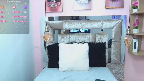 Snapshot of violett_froz chatting on 01.07.25 Violeta froz online show from 01.07.25