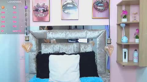 Snapshot of violett_froz chatting on 01.19.25 Violeta froz online show from 01.19.25