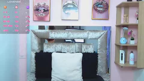 Snapshot of violett_froz chatting on 01.25.25 Violeta froz online show from 01.25.25