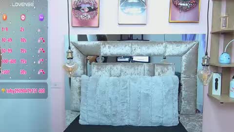 Snapshot of violett_froz chatting on 02.21.25 Violeta froz online show from 02.21.25