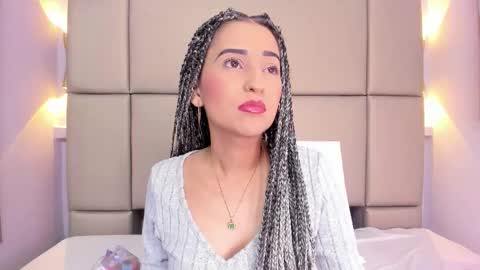 Violett  online show from 11.17.25