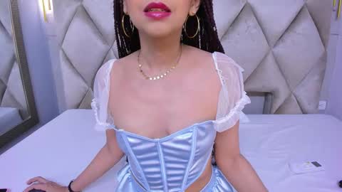 Violett  online show from 02.13.26