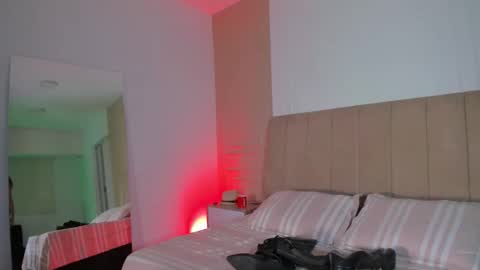 Snapshot of violetta_bold chatting on 03.02.26 violetta_bold online show from 03.02.26