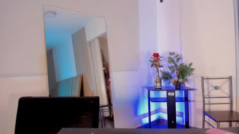 Snapshot of violetta_bold chatting on 04.28.26 violetta_bold online show from 04.28.26