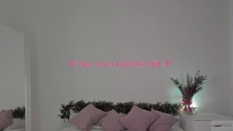 violetta_finch online show from 01.27.25