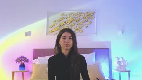 Snapshot of violetta_finch chatting on 05.20.26 violetta_finch online show from 05.20.26