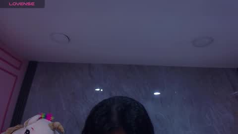 Snapshot of violetta_jhonson_v chatting on 10.23.25 Violetta  online show from 10.23.25