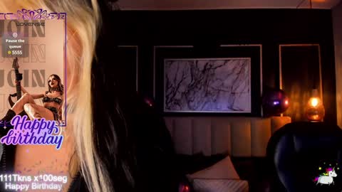 Snapshot of violetta_nur chatting on 12.16.24 Violetta nur online show from 12.16.24