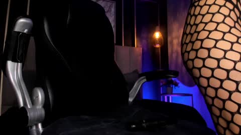 Snapshot of violetta_nur chatting on 12.30.24 Violetta nur online show from 12.30.24