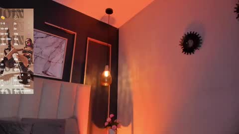 Snapshot of violetta_nur chatting on 02.24.25 Violetta nur online show from 02.24.25