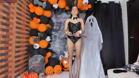 Snapshot of violetta_pretty chatting on 10.24.25 violetta_pretty online show from 10.24.25