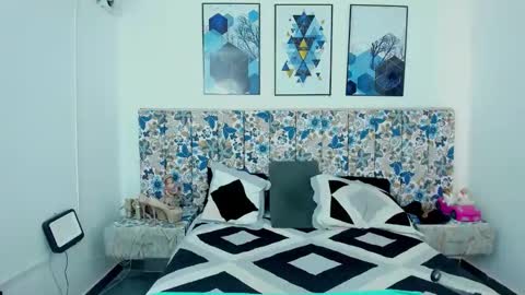 Princess Violet Valerious Follow me IGX violetvalerious online show from 04.06.26