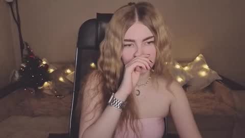 ViolettaOtis online show from 12.19.25