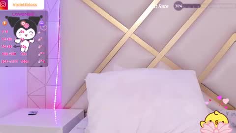 Snapshot of violettbloss chatting on 12.29.24 Violeta  online show from 12.29.24