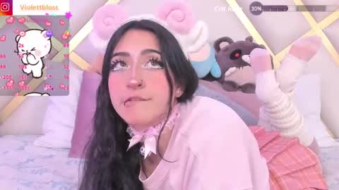 Snapshot of violettbloss chatting on 03.05.25 Violeta  online show from 03.05.25