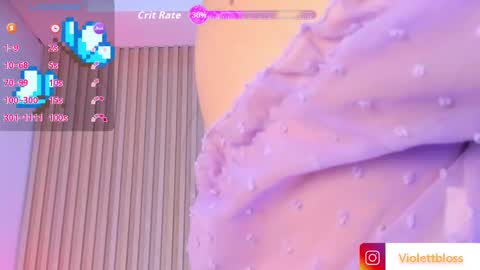 Snapshot of violettbloss chatting on 09.18.25 Violeta  online show from 09.18.25